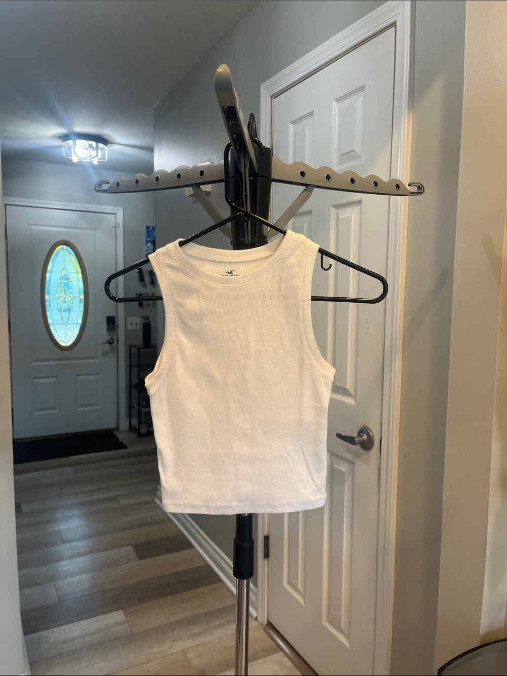 Hollister White Ribbed High-Neck Tank Top - Picture 2 of 4